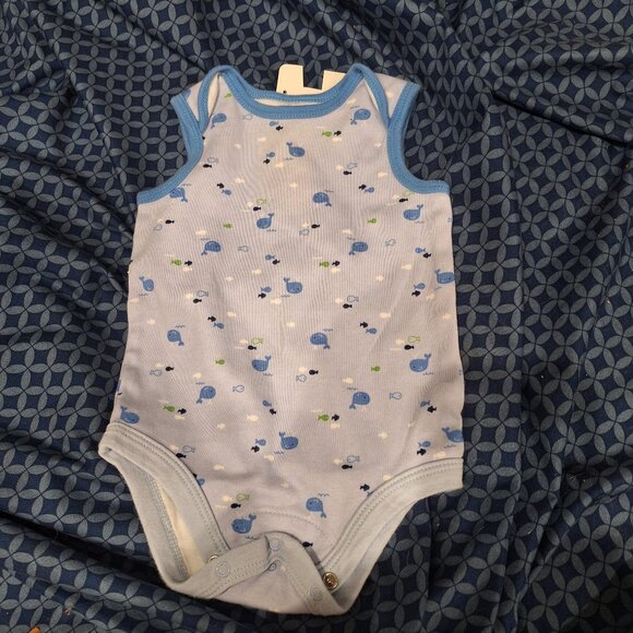whale onesie faded glory 6-9 months - Picture 1 of 6